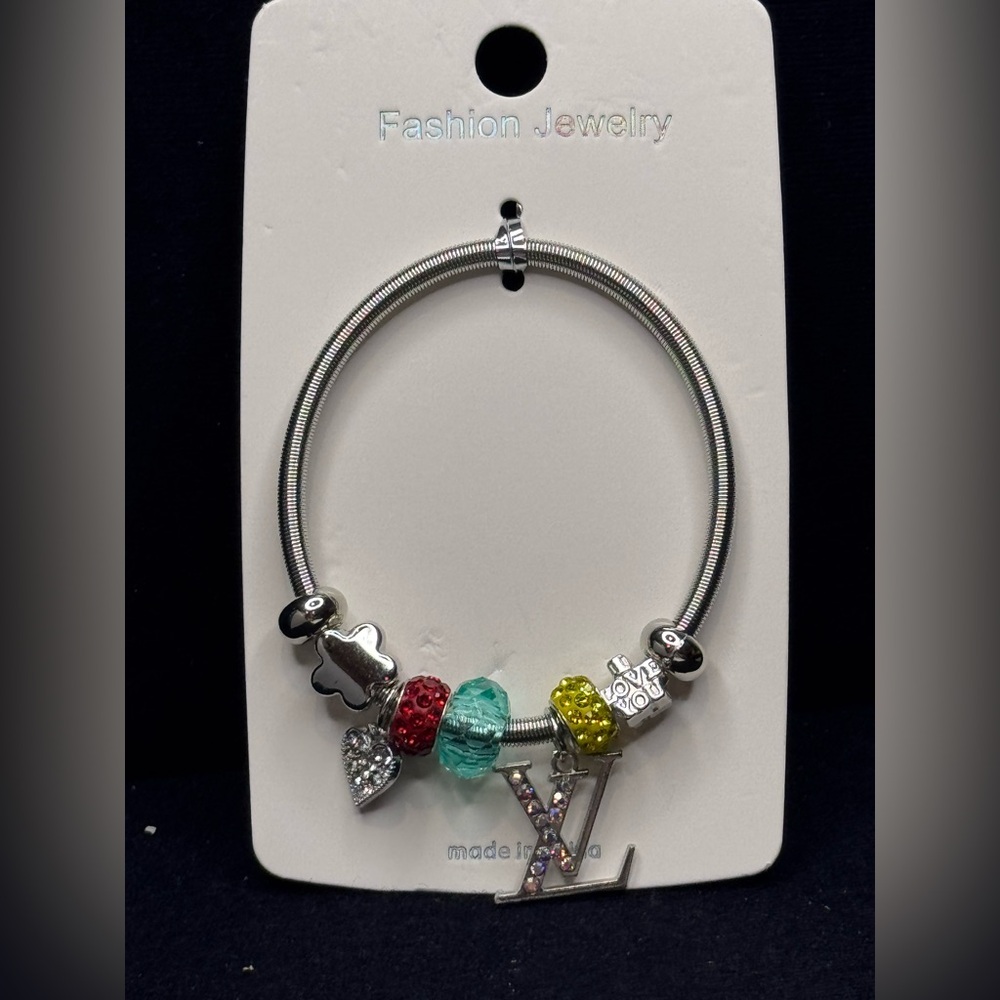 Fashion Jewelry Silver Tone Sparkling Heart Charm Stretch Bracelet Red Yellow